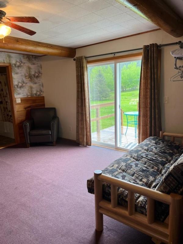Spring Creek Inn هيل سيتي المظهر الخارجي الصورة