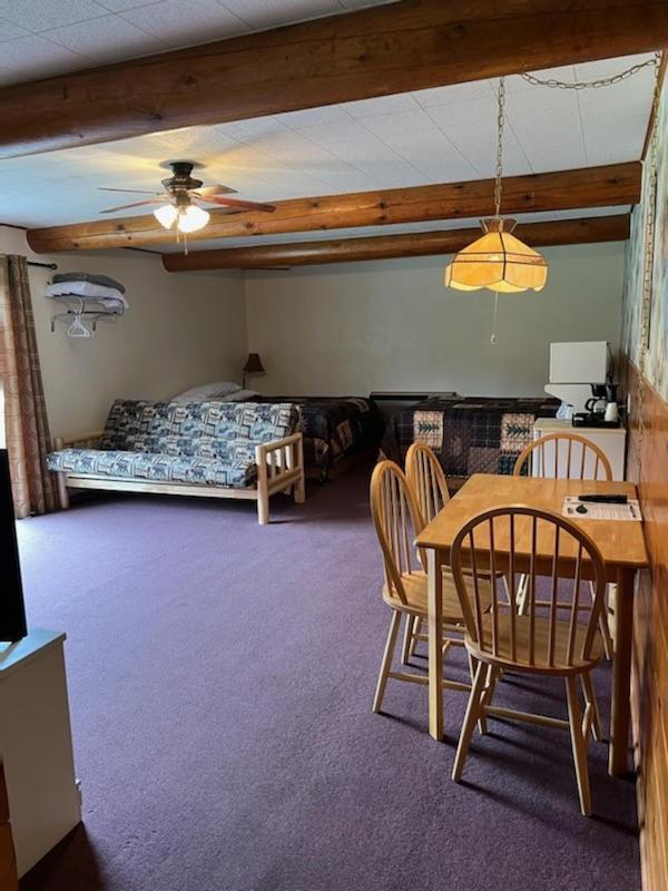 Spring Creek Inn هيل سيتي المظهر الخارجي الصورة
