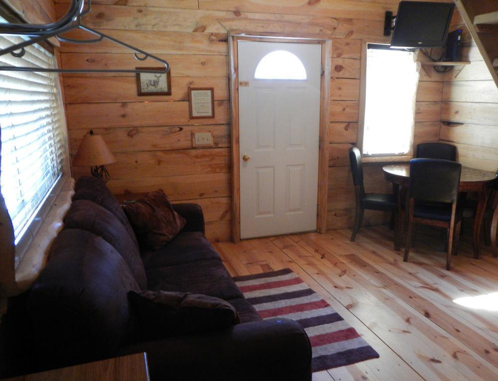 Spring Creek Inn هيل سيتي المظهر الخارجي الصورة
